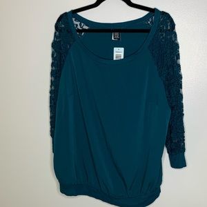 NWT torrid teal lace top